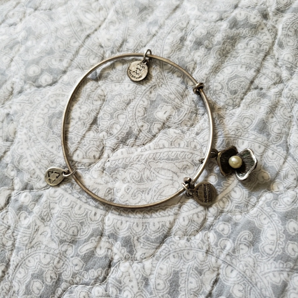 Alex ani shell